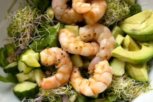 Recipe Crunchy Green Salad With Shrimp 900x600